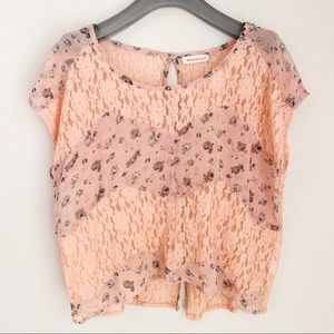 Dusty Pink Lace Floral Blouse. Size M